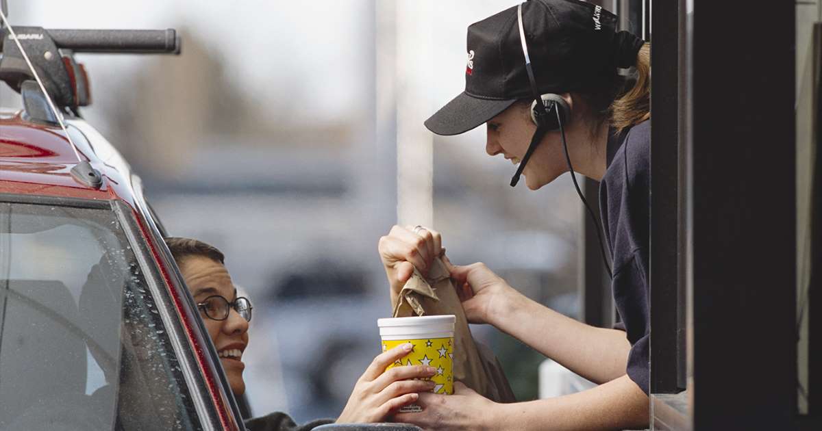Fast Food Workers’ Turnover Times Are Reaching Crisis Levels Cashola